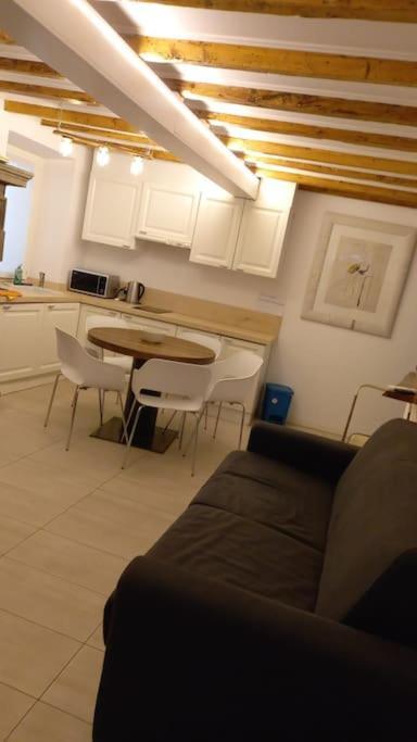 B-Lake Apartment בלאג'יו מראה חיצוני תמונה